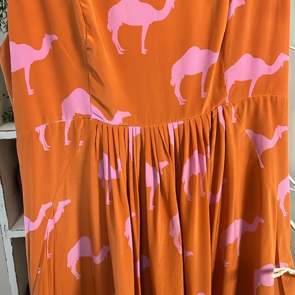 Charlotte by Charlotte Taylor 10 100% Silk gorgeous silk dress fully lined EUC - Picture 2 of 5